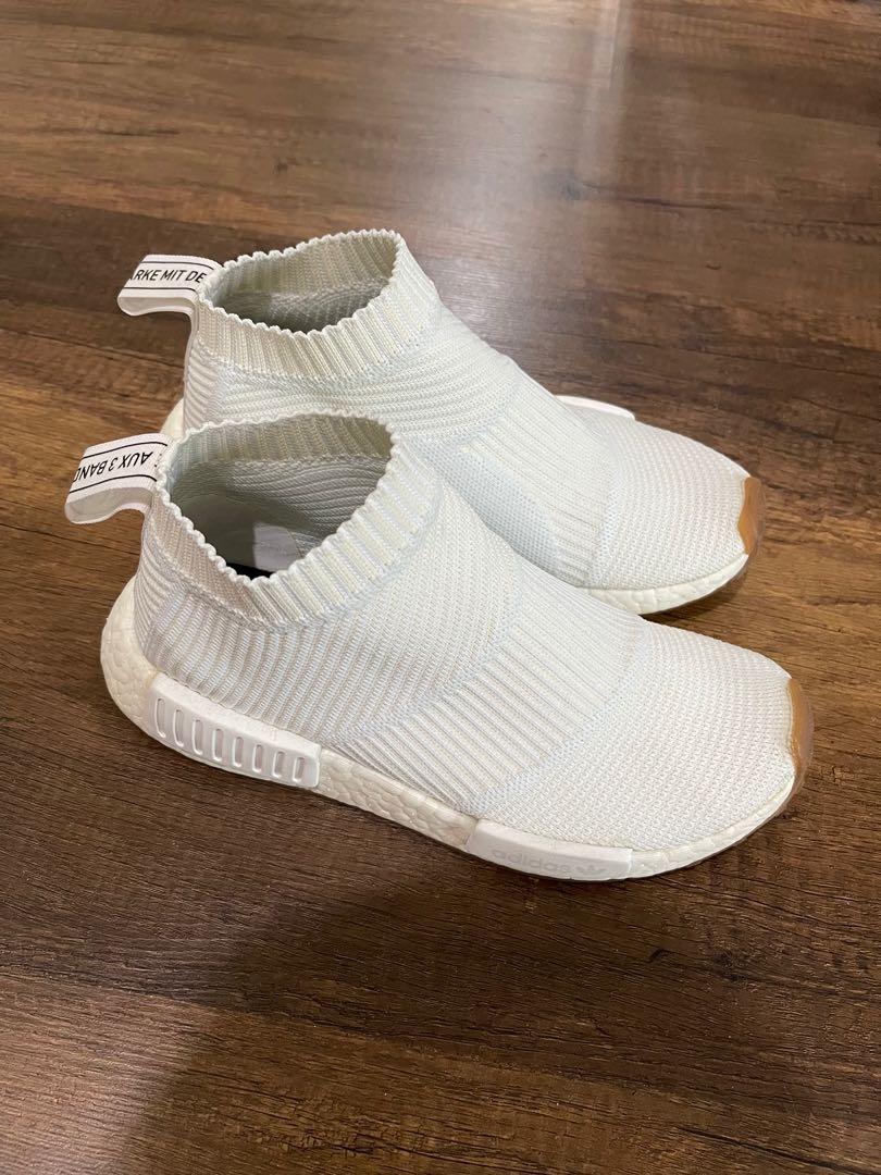 Adidas nmd r2 deals city sock triple white