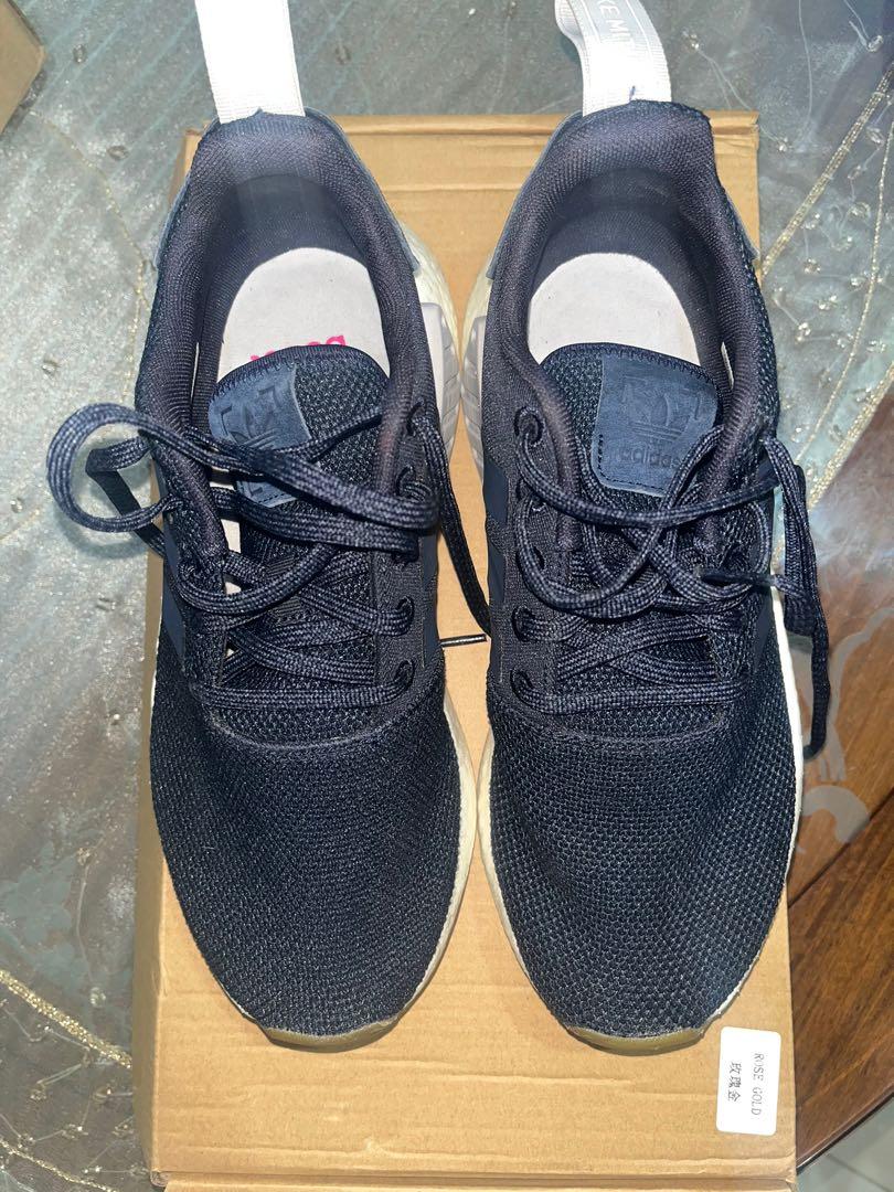 Nmd r2 rose gold hotsell
