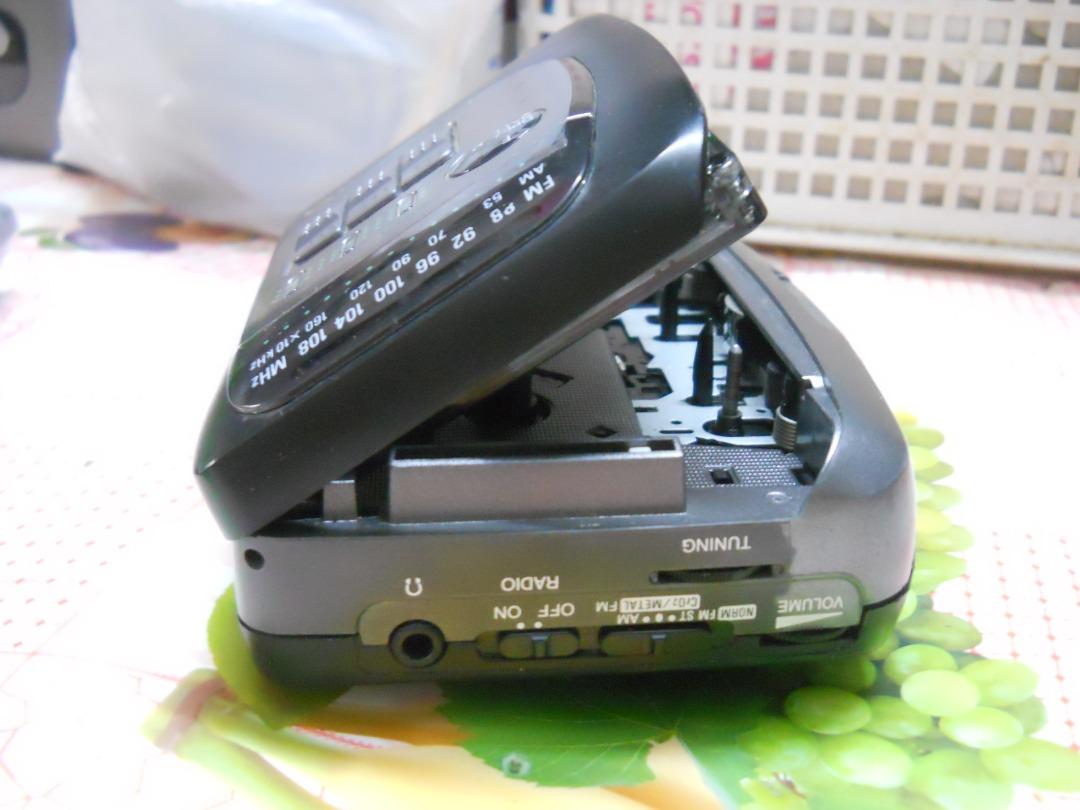 AIWA TA453 Walkman FM Cassette Player AUTO REVERSE, Audio, Portable