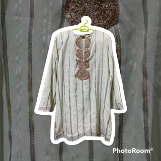 (Category: ) located in . Submitted by thewardrobee (Listing ID 1177959003, Image 1). Description: .