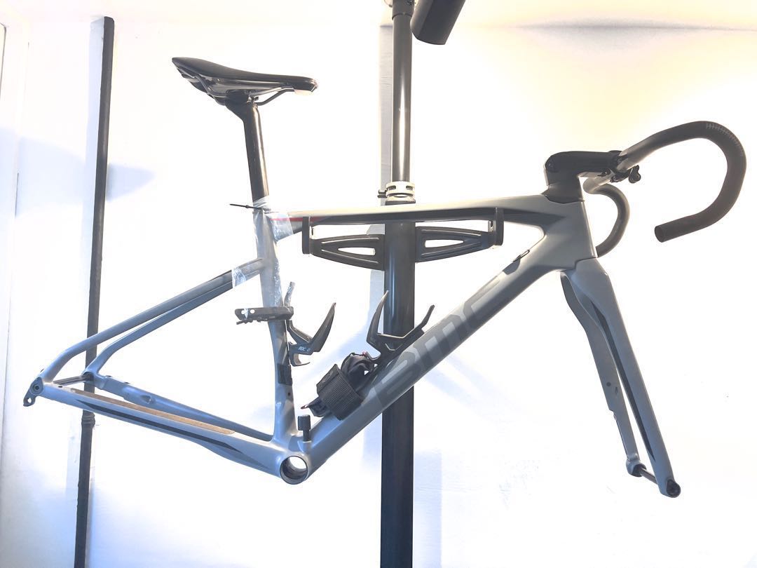 BMC RoadMachine 02 2019 size 47 FRAMESET ONLY Sports Equipment