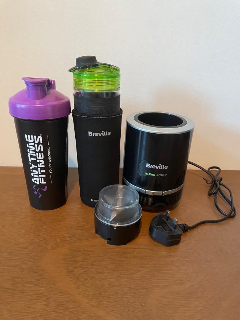 Breville Blend Active with 2 bottles, TV & Home Appliances, Kitchen