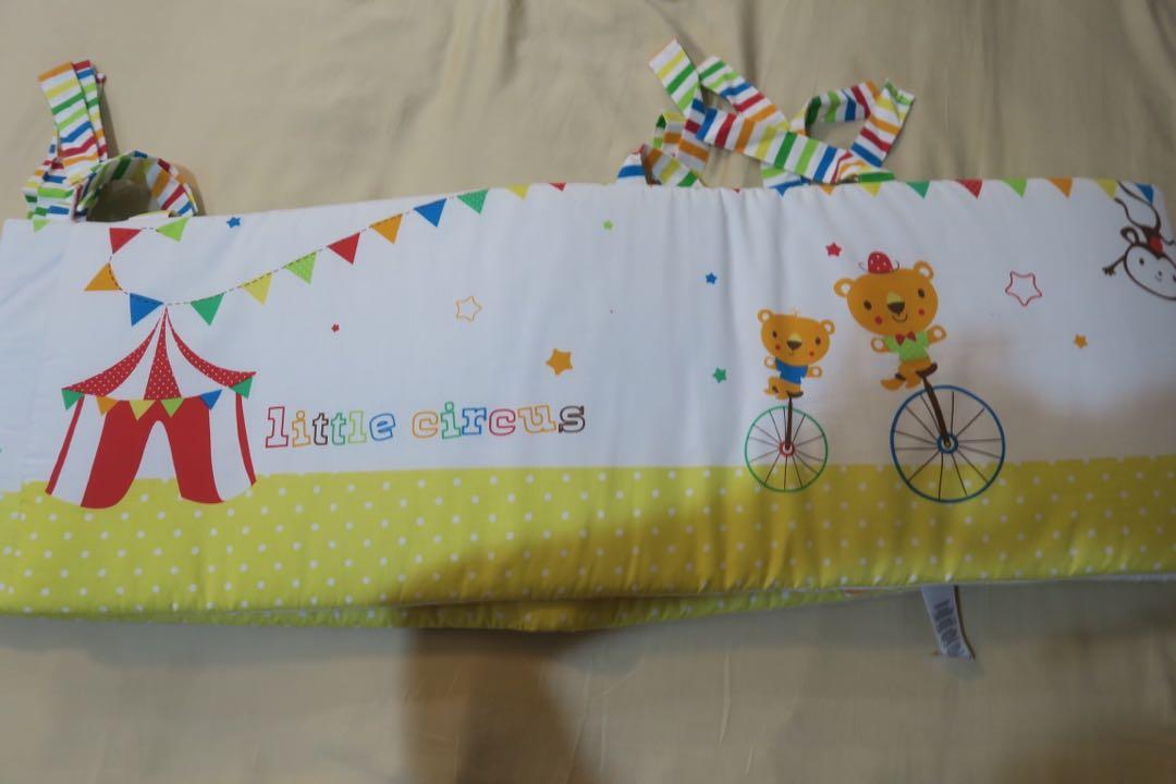 ( New ) cot crib Bumper mothercare / long bumper / bumper bed