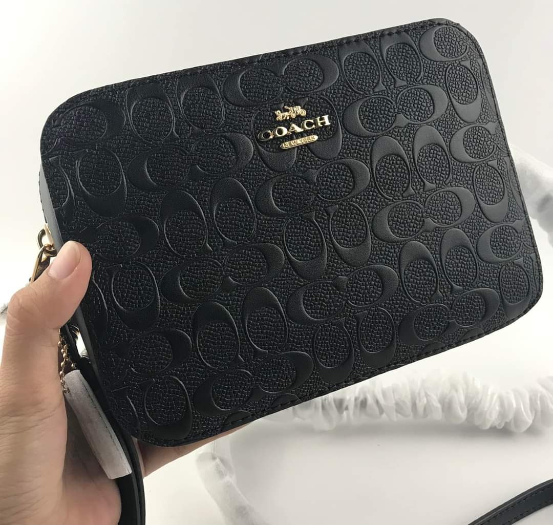 L^V^ Mini Doctors Black (embossed), Women's Fashion, Bags & Wallets,  Cross-body Bags on Carousell