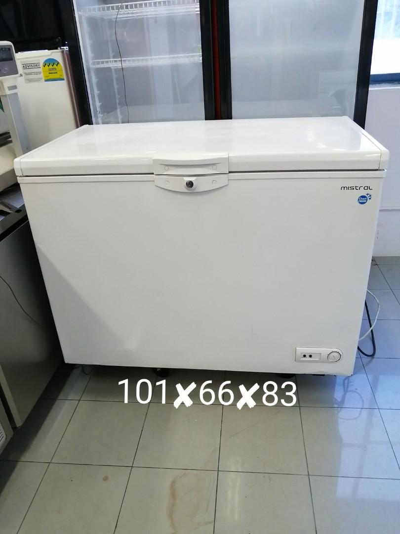 cooler and warmer mini fridge