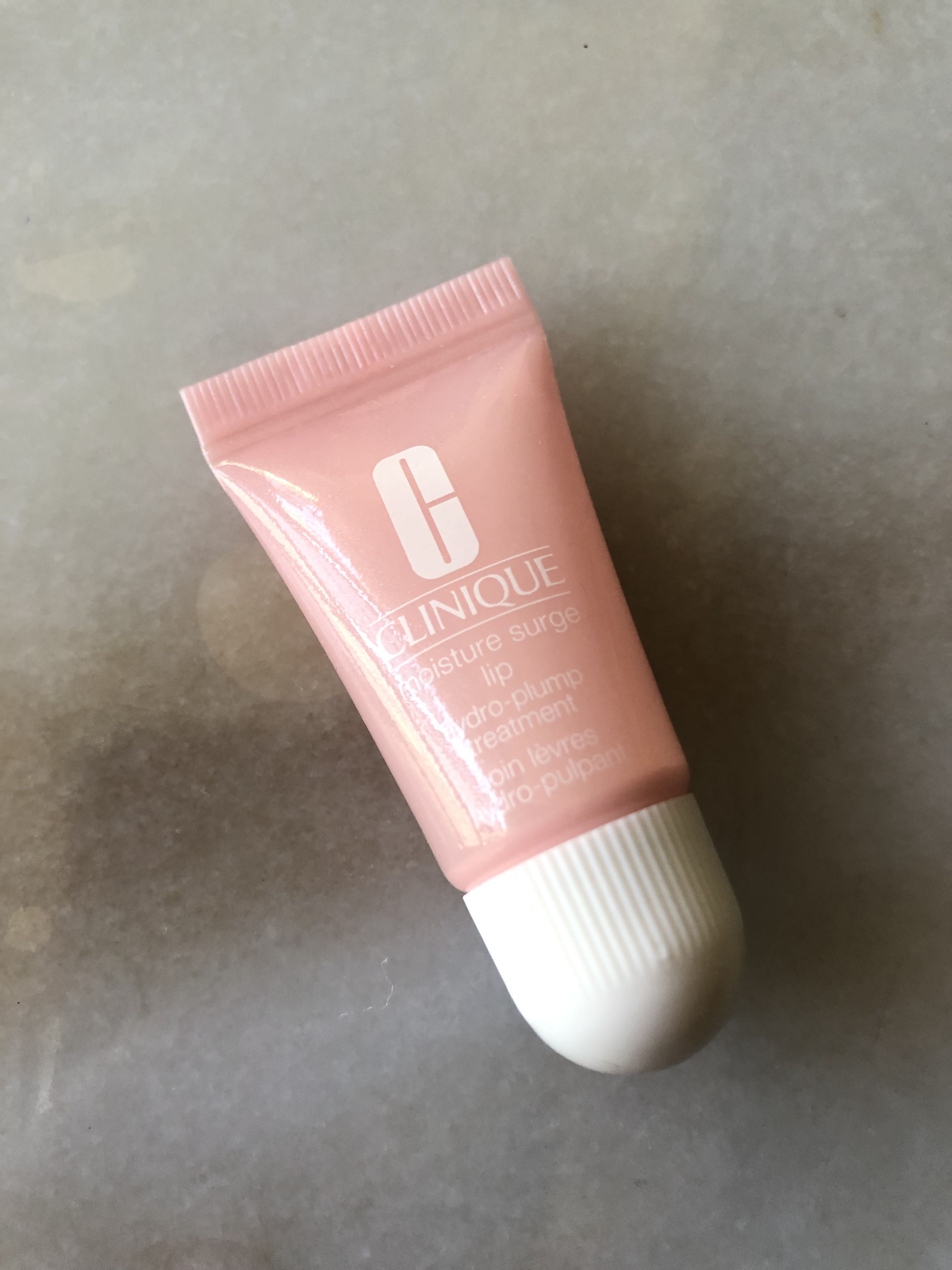 Moisture Surge Lip Hydro Plump Treatment Lip Cream main image 0
