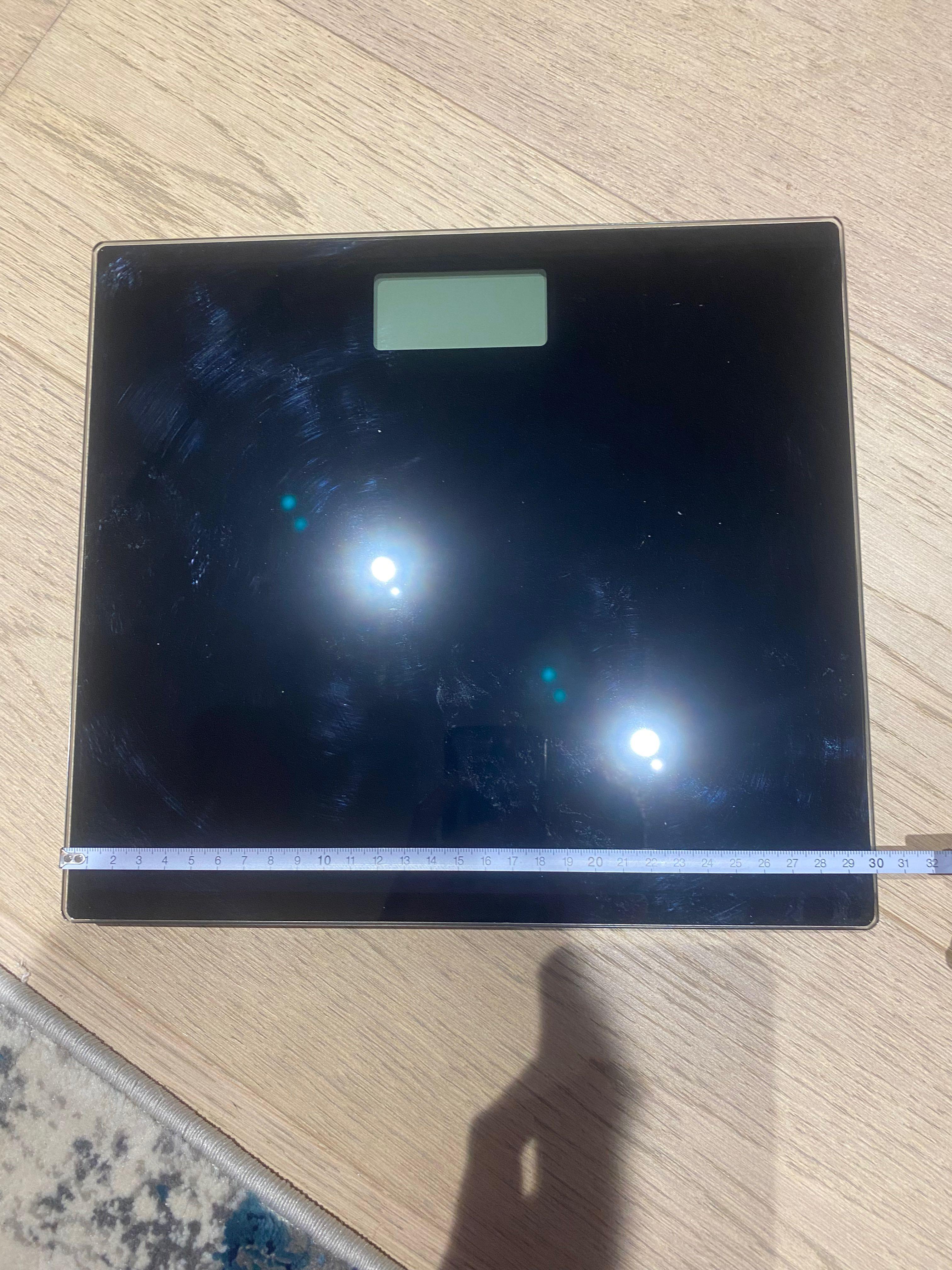 Decathlon Weighing Scale Newfeel Scale 100 Black, Health & Nutrition