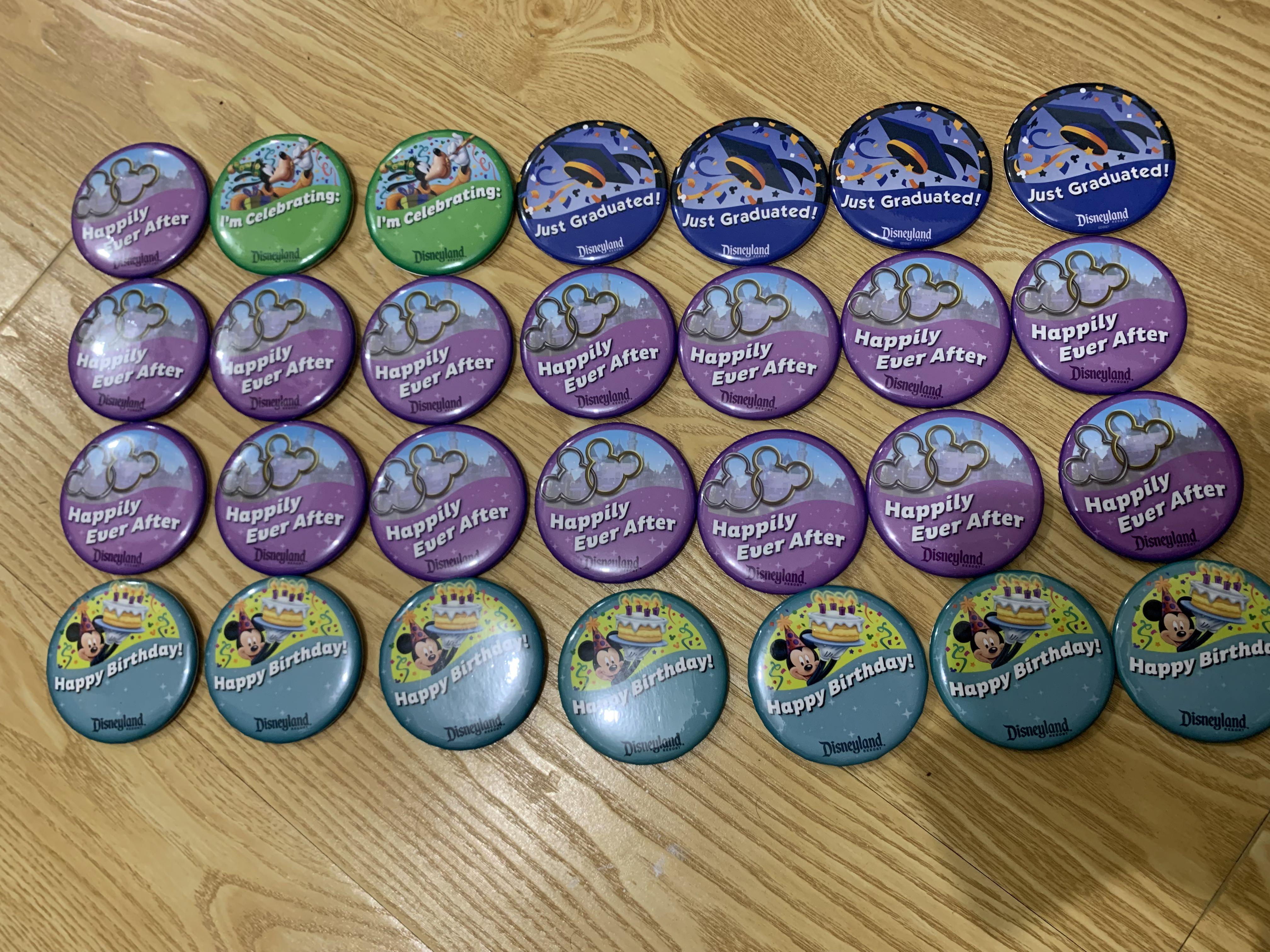 Disneyland Buttons, Hobbies & Toys, Memorabilia & Collectibles, Fan
