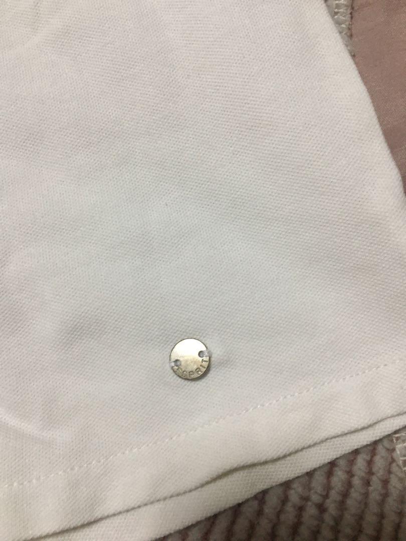 Esprit (Category: Shirts) located in San Pedro. Submitted by ginasantiago (Listing ID 1177877679, Image 3). Description: Me small stain lng po Used 3x .