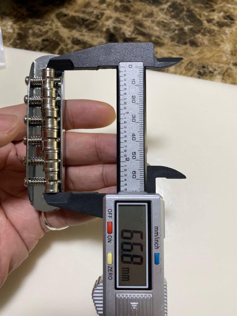 Fender JagStang Solid Bridge Genuine, Hobbies & Toys, Music & Media