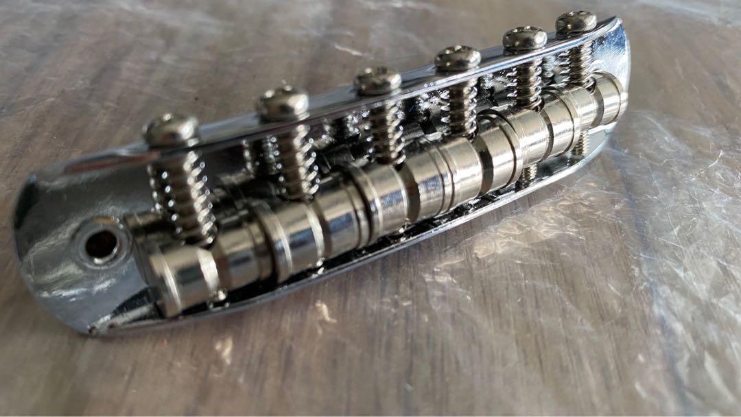 Fender JagStang Solid Bridge Genuine, Hobbies & Toys, Music & Media