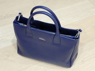 （分類：）位於 。 由 mrchoi 提交（商品編號 1177967802，圖片 1）。簡介： 。