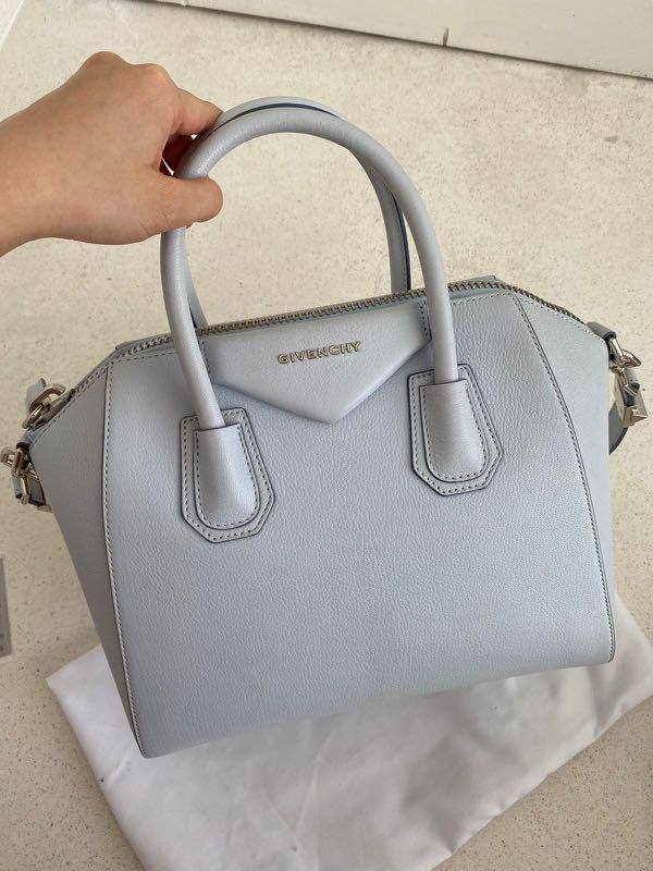 Givenchy hotsell antigona baby