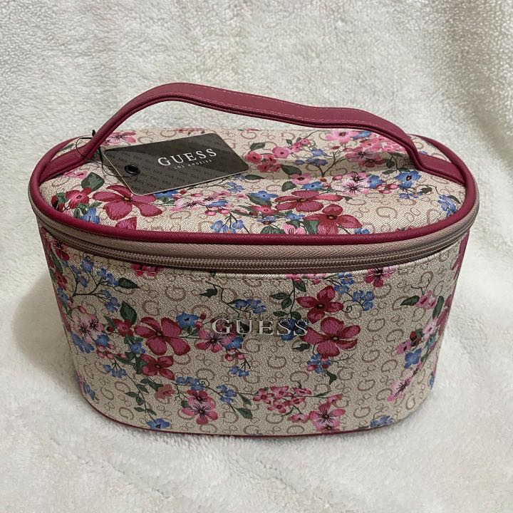 Guess Kinney Travel bag, Women's Fashion, Bags & Wallets, Purses & Pouches on Carousell