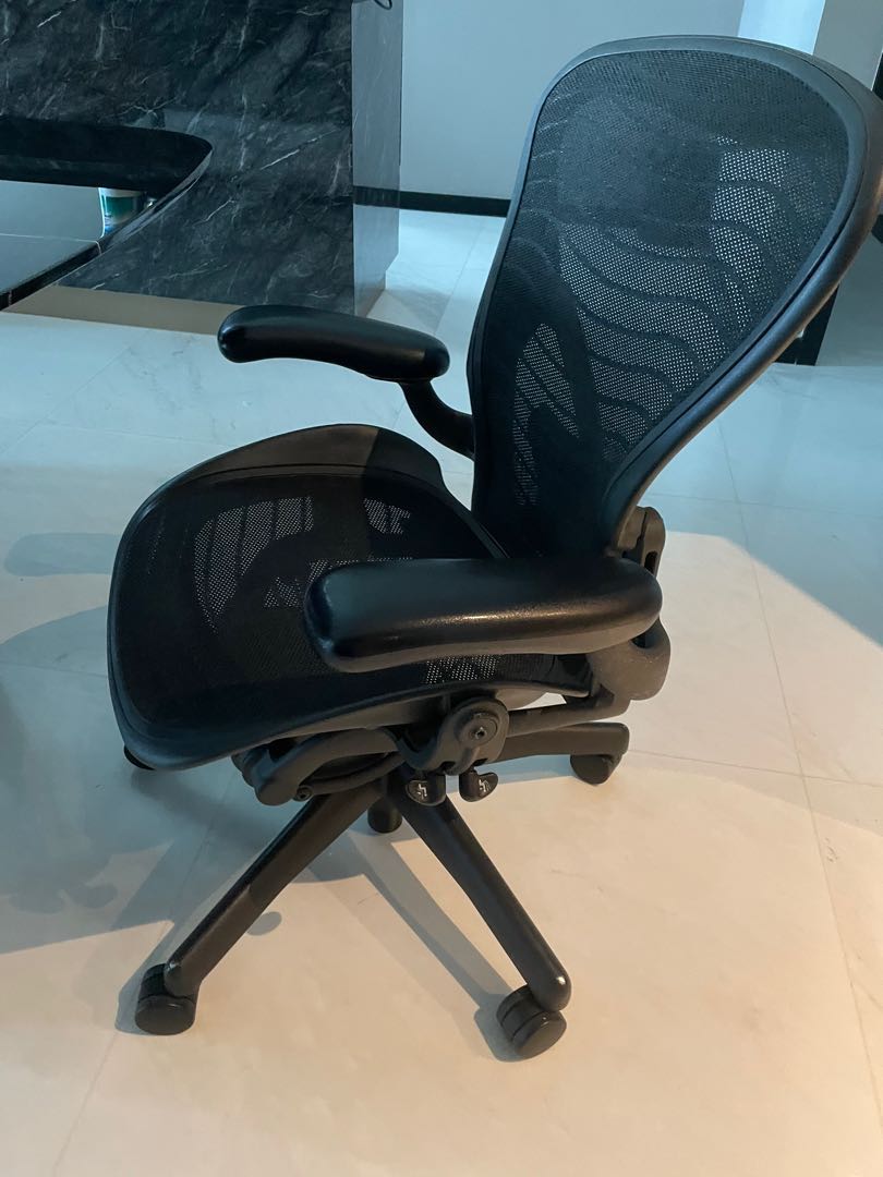 Herman Miller Office Computer Ergonomic Aeron Chair Black Size B