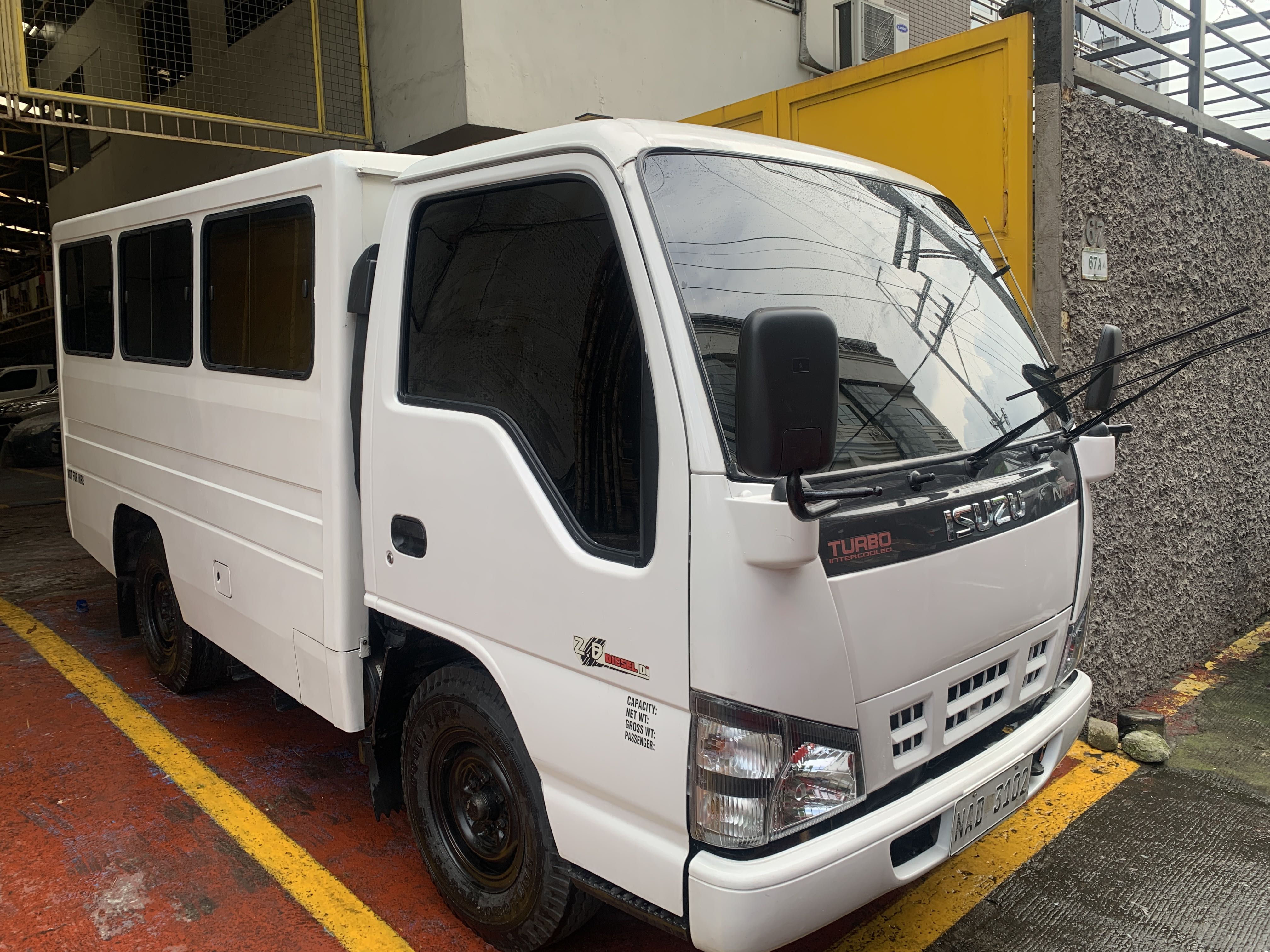 Viral Video: Isuzu Truck Hand Clutch Gives Way! Shocking Footage - 934nw1d