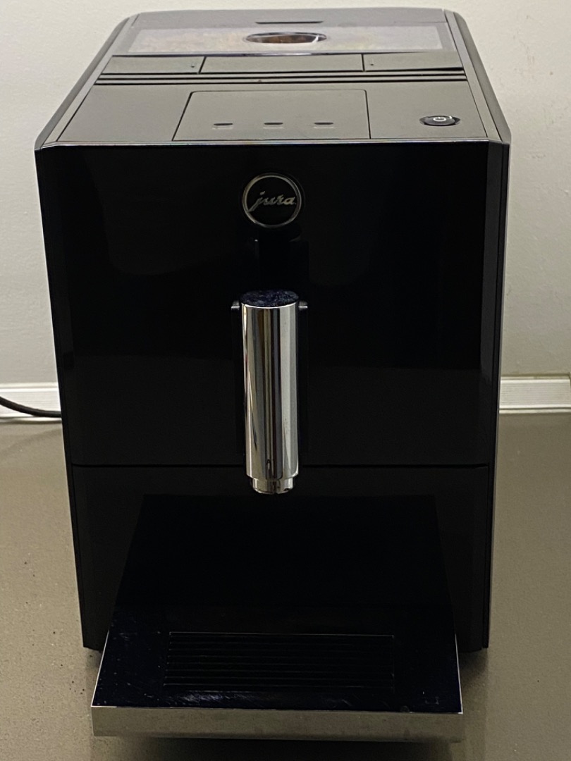 Jura A1 coffee machine, TV & Home Appliances, Kitchen Appliances