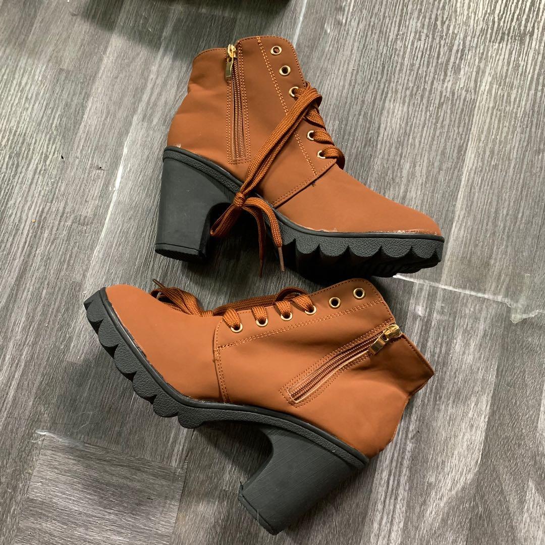 KOREAN DWARF BOOTS FASHION IN BROWN SIZE 38