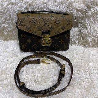 Louis Vuitton Pochette Metis Monogram Reverse Canvas. Made in Italy. Date  code: FO4148, Luxury, Bags & Wallets on Carousell