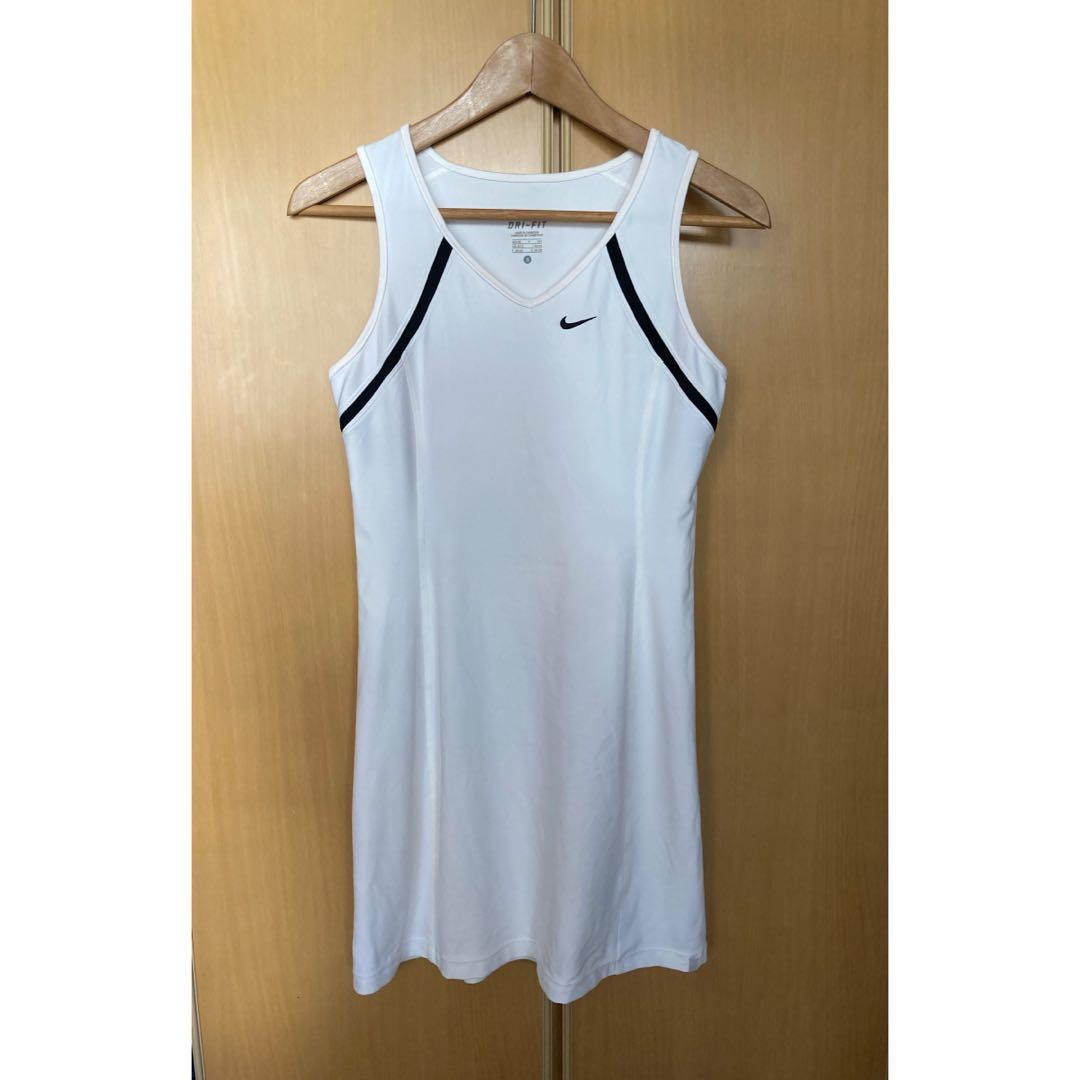 Nike drifit white dress, Women's Fashion, Activewear on Carousell