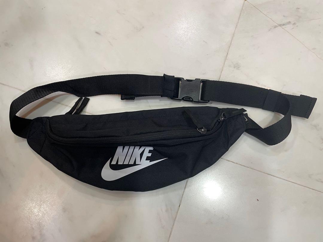 nike fanny pack, Men's Fashion, Bags, Sling Bags on Carousell