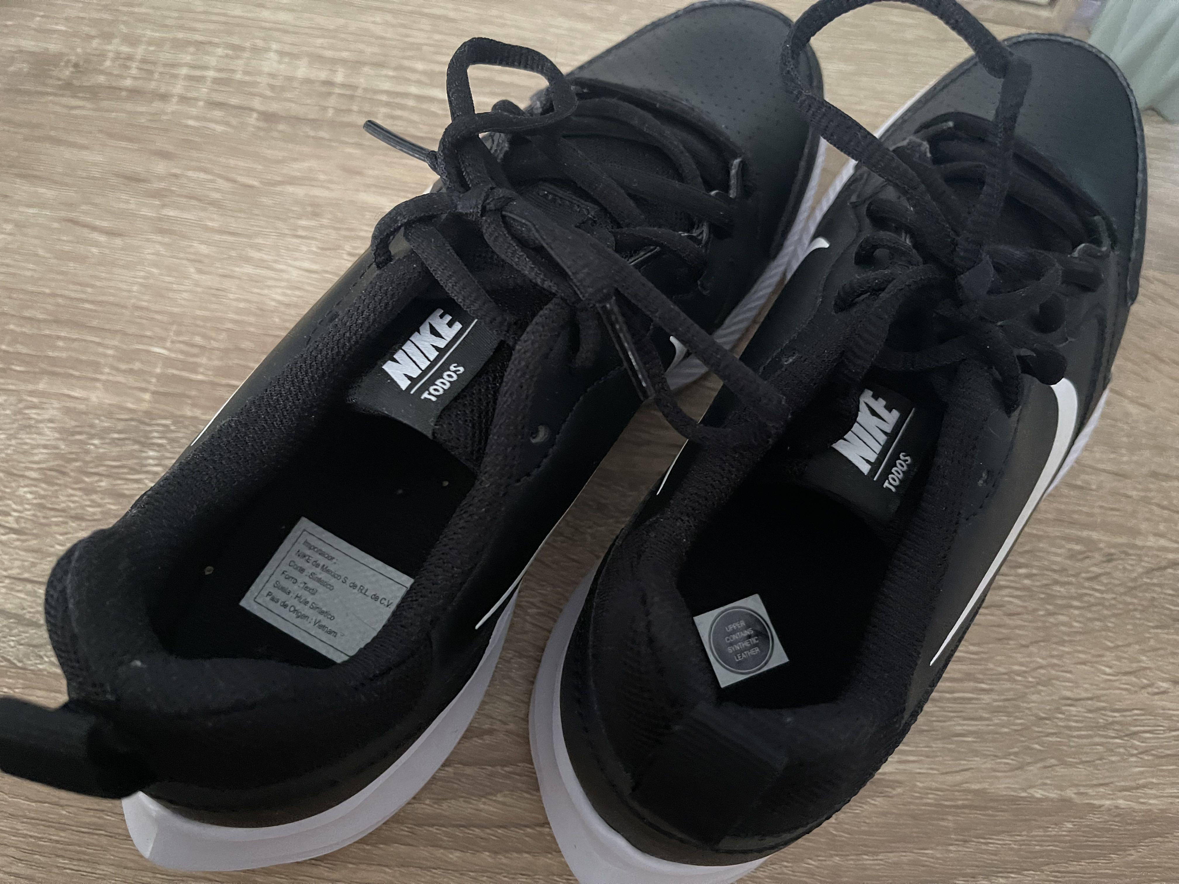 Nike Men's Todos Running Shoes (US 7.5), Men's Fashion, Footwear