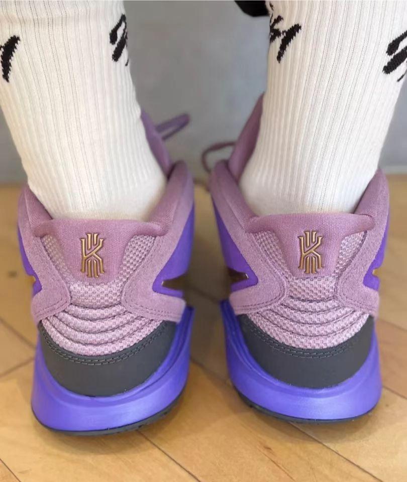 Nike basketball shoes violet online