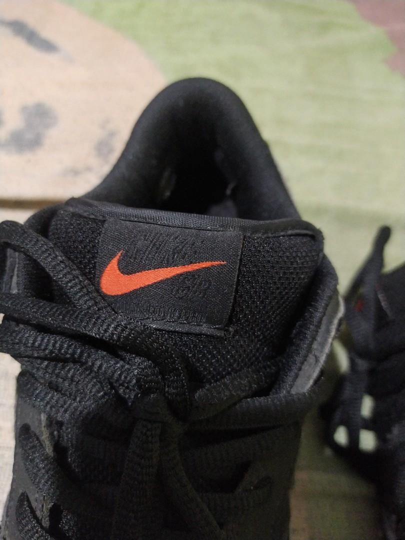 nike sb staple pigeon