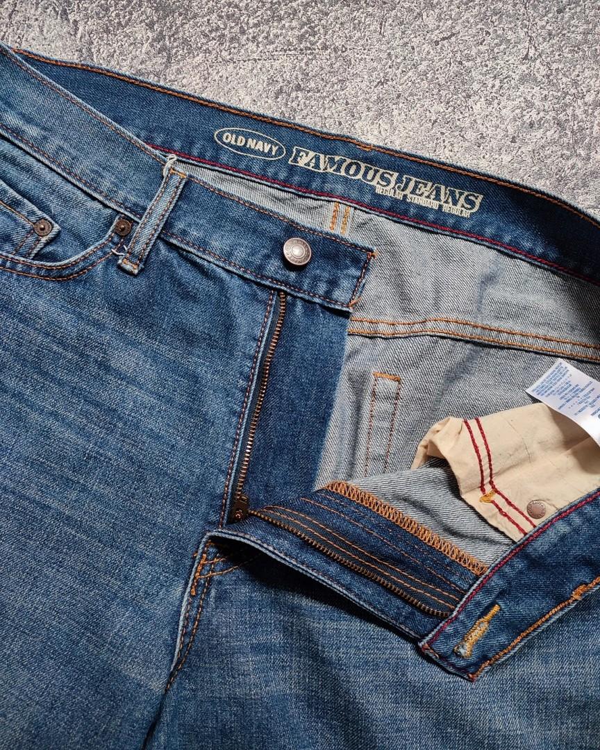 OLD NAVY Regular Jeans Harga 140 Ribu Size 34 Panjang 103 cm Lebar x2 86 cm OL 22 cm Kondisi LIKE NEW Jahit rantai Minus