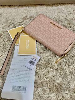 Original MK JET SET TRAVEL WRISTLET PHONE WALLET