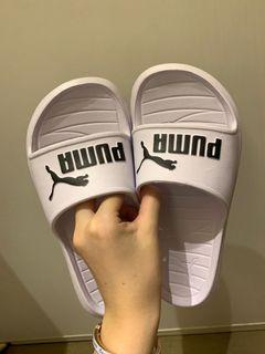 Puma拖鞋