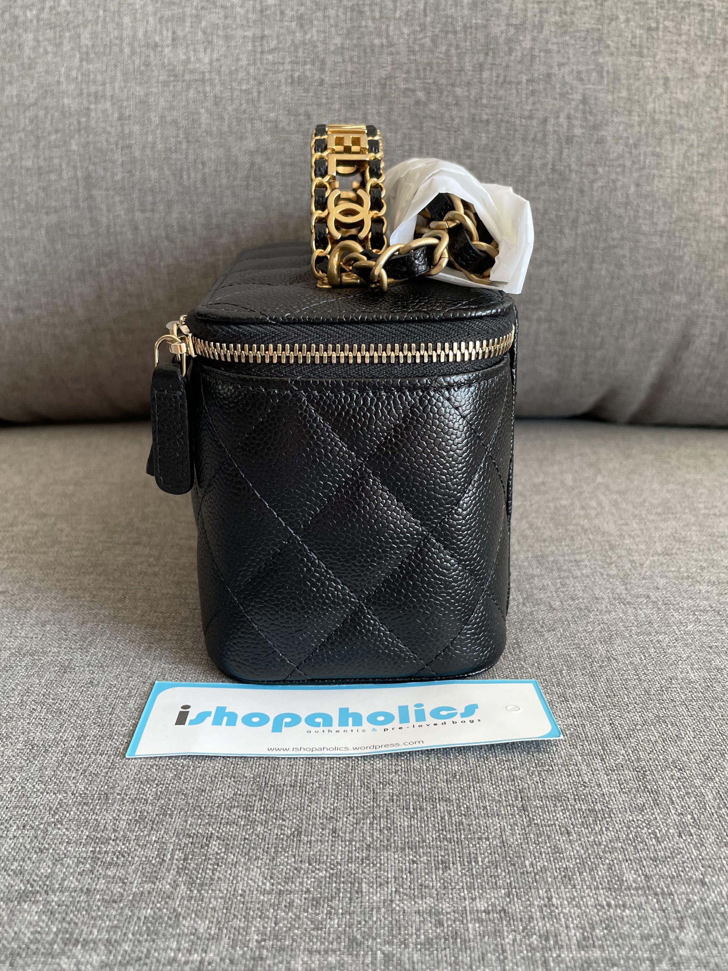 🦄SOLD! CHANEL 22s Pick Me Up Black Vanity Rectangle Caviar GHW, Luxury,  Bags & Wallets on Carousell