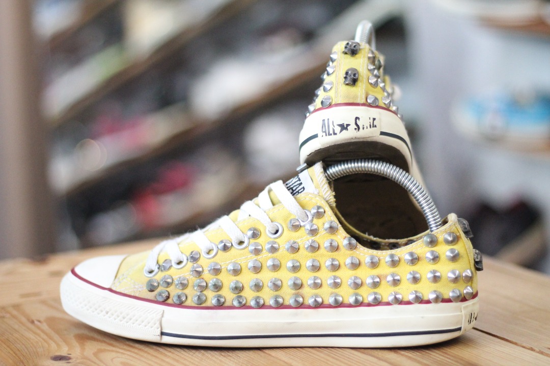 Converse shop gialle borchie