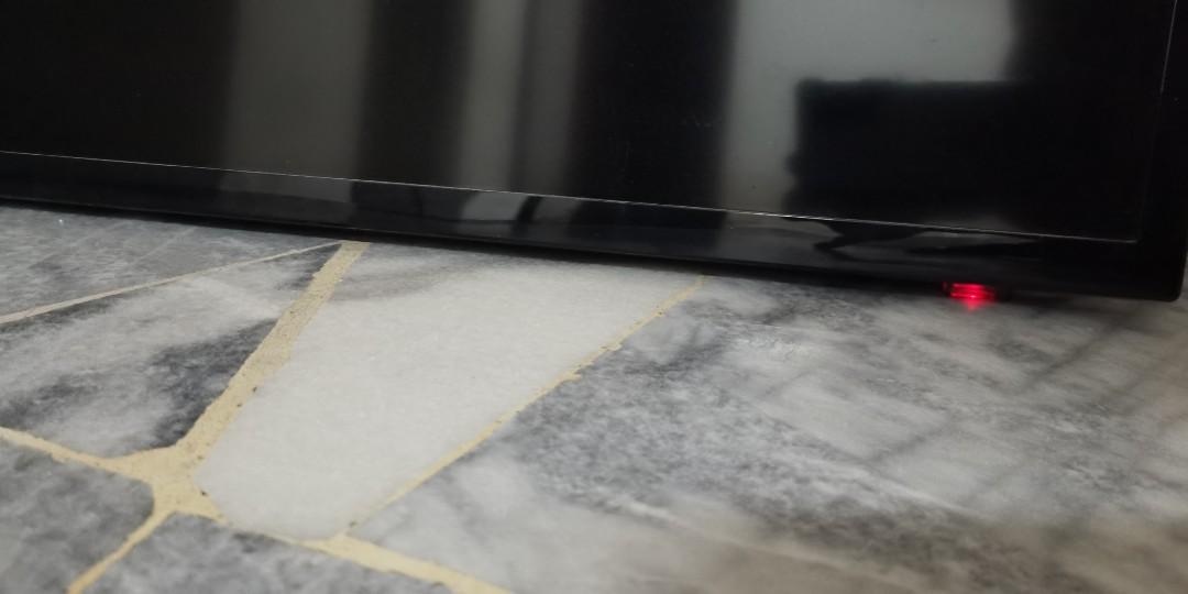 Samsung 50" smart tv rosak, TV & Home Appliances, TV & Entertainment