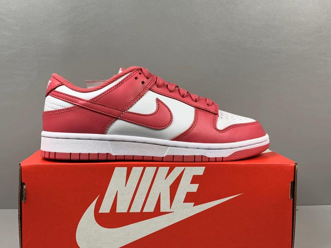 Red nike clearance sb dunk low
