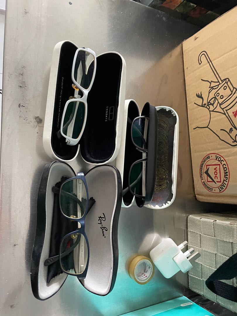 selling prescription glasses