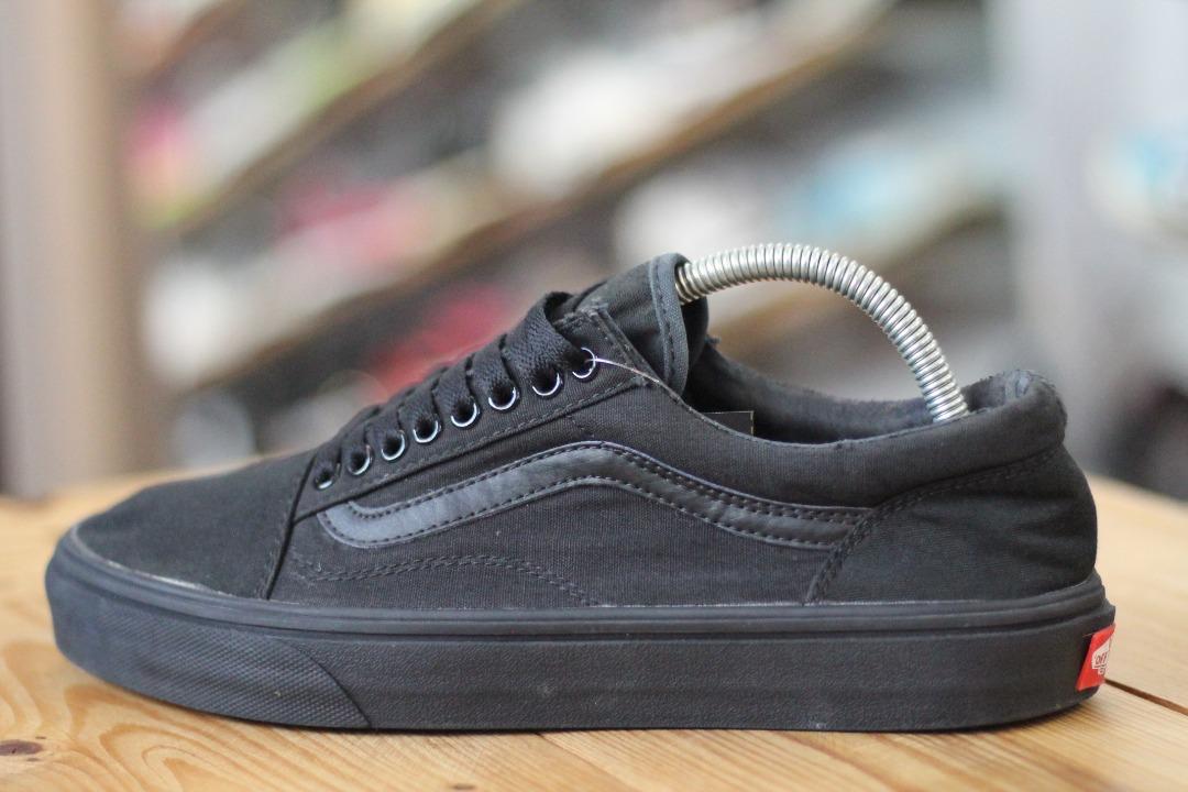 All black outlet vans uk