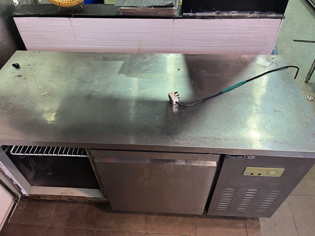 Table top chiller, Furniture & Home Living, Kitchenware & Tableware