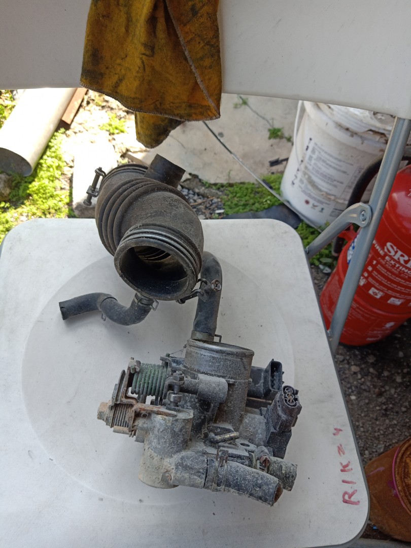 Throttle body nissan sentra b14, Auto Accessories on Carousell