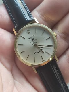 (Category: ) located in . Submitted by worldofwatches21 (Listing ID 1177993926, Image 1). Description: .