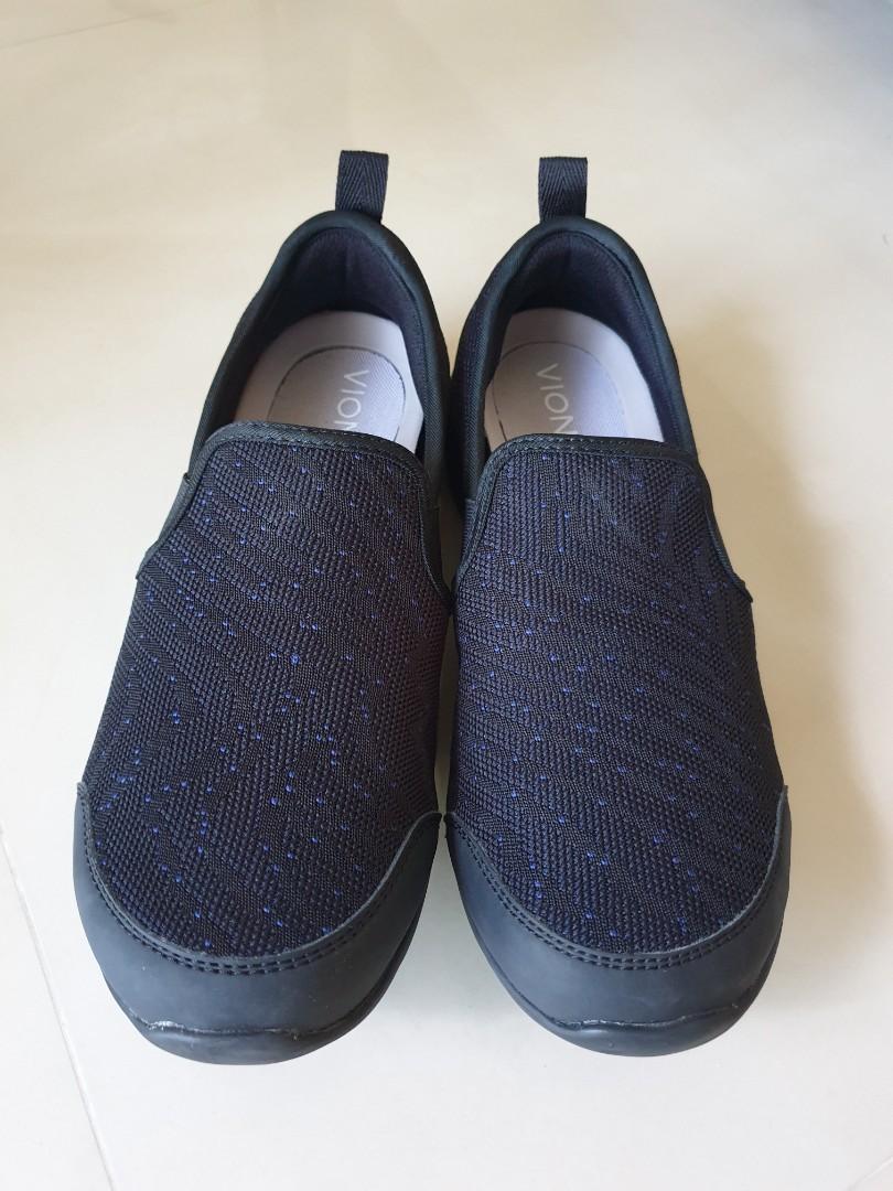 Vionic roza sales slip on sneaker
