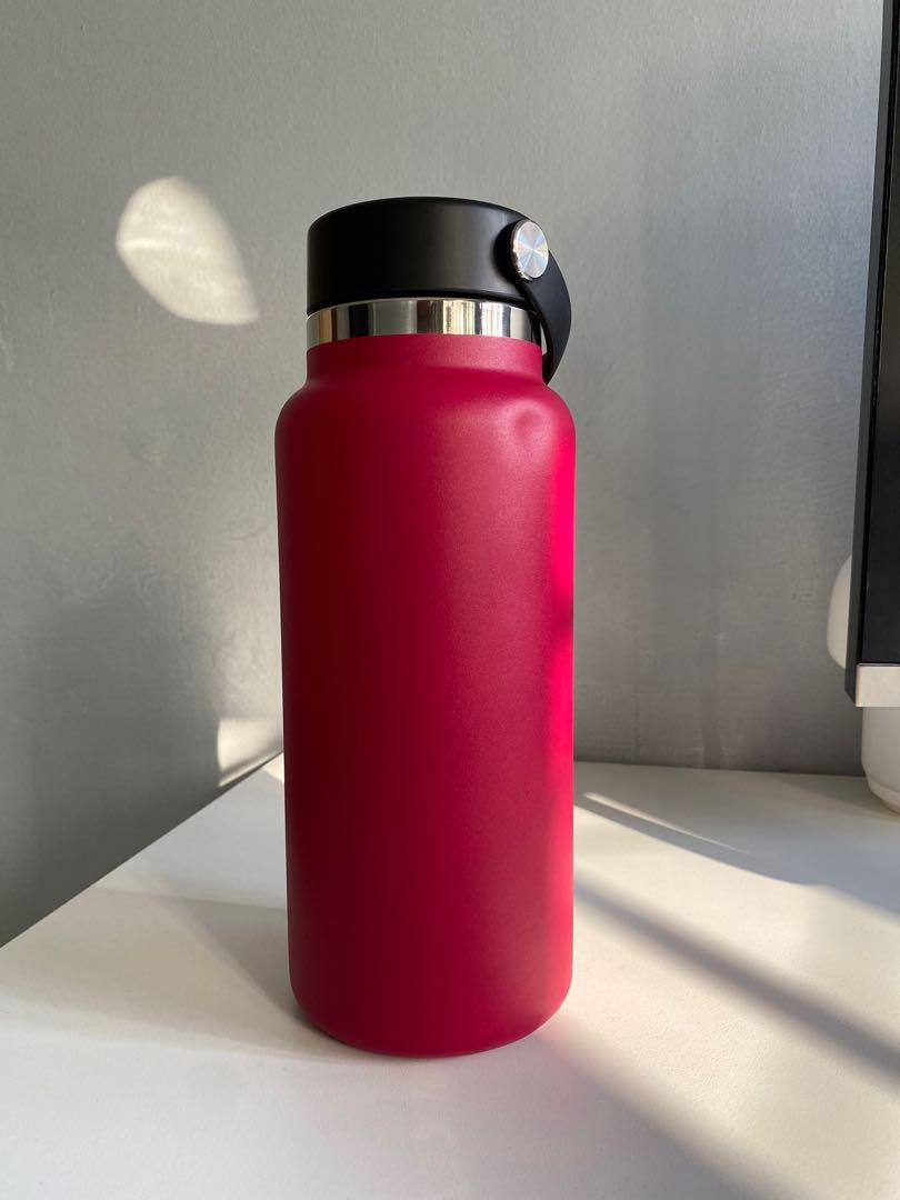 Owala FreeSip Stainless Steel Water Bottle / 24oz / Color: Maroon