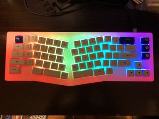 （分類：）位於 。 由 tobylkc7 提交（商品編號 1178157853，圖片 1）。簡介： 。