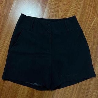 Black Short Pants