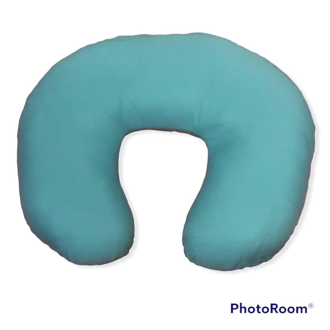 Bloom Nursing Pillow▪️Light Blue (Category: Breastfeeding & Bottle Feeding) located in Paranaque City. Submitted by ___misis_t_l_c (Listing ID 1175954775, Image 1). Description: Bloom Nursing Pillow - Light Blue • well used (newborn until 4 mos) • condition: 7.5/10 • selling without the plastic bag • RFS: decluttering • Major MOP accepted including COD & credit card payments via Sho/pee Checkout Last price & Discounts: 🔸For payments through Sho/