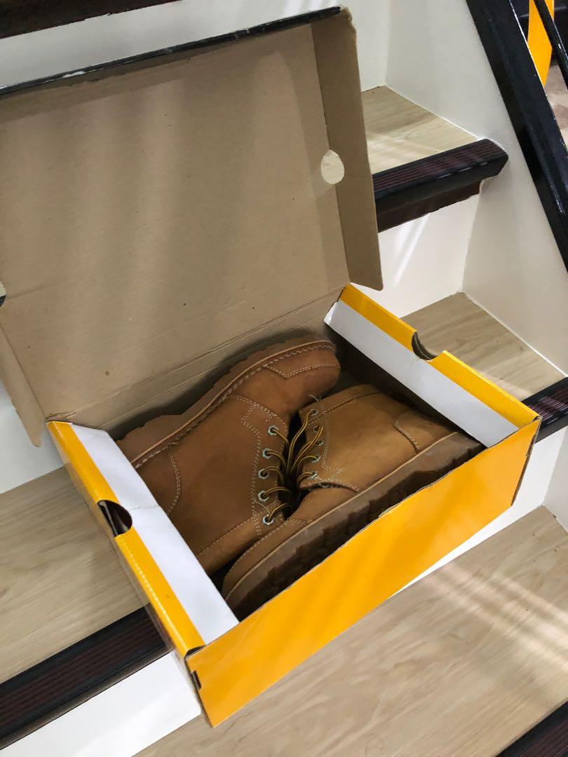 Caterpillar Shoes Champagne Boots (Category: Boots) located in Taguig. Submitted by sixhrnndz (Listing ID 1178144539, Image 2). Description: Caterpillar Shoes Champagne 2 issues ⚠️⚠️ 850 + Shipping Fee Payment: BDO -GCash .