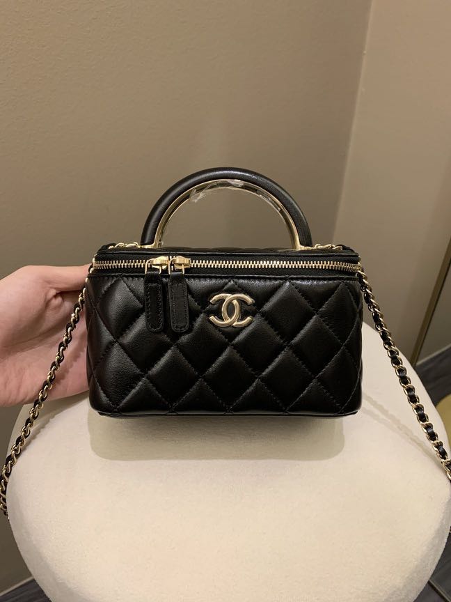 Replica Chanel New 23A SLG Lambskin Small Vanity With Chain