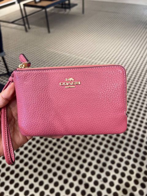 Coach Double Corner Medium Zip Wristlet