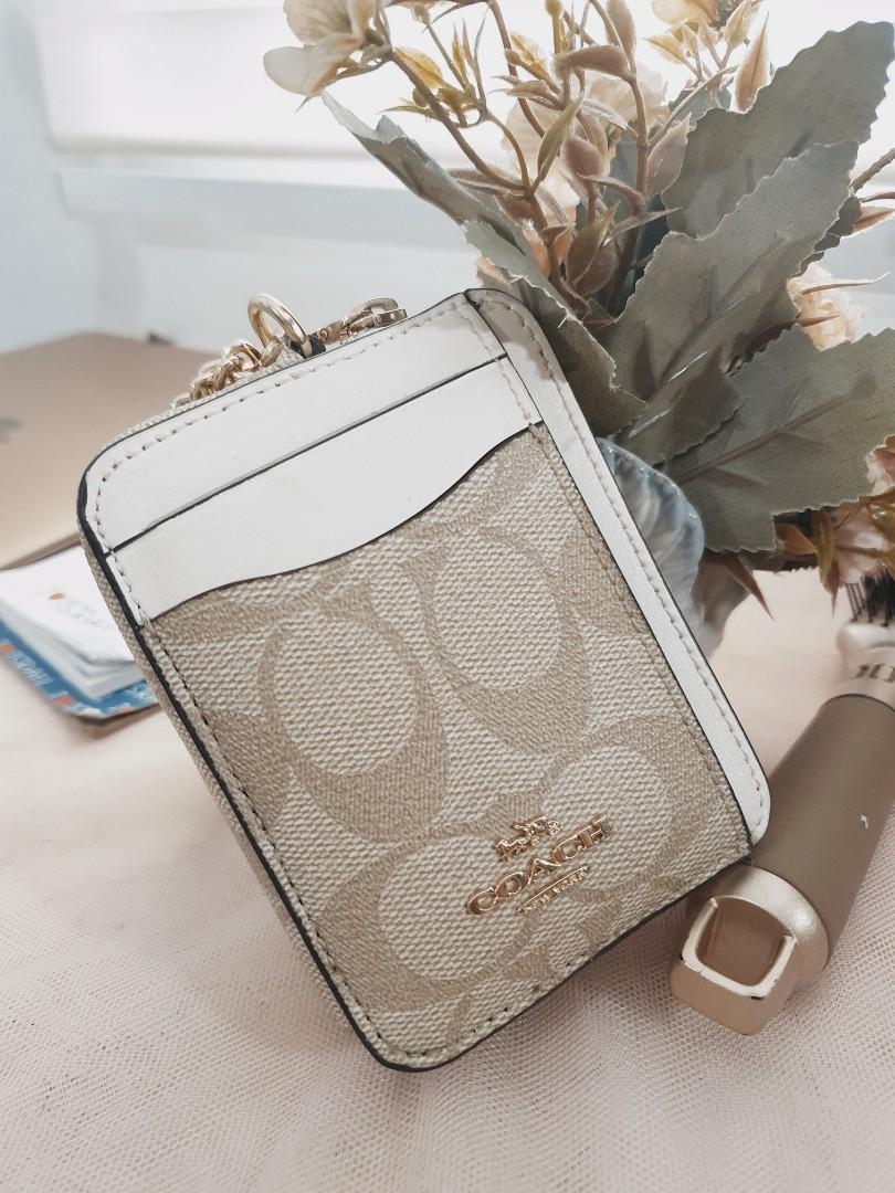 Coach 2025 wallet id