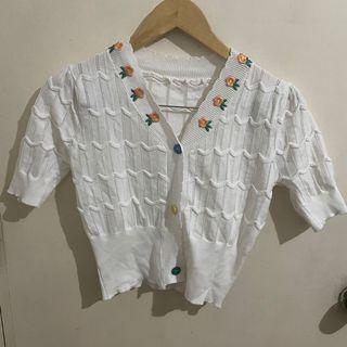 Cropped button down knitted floral top